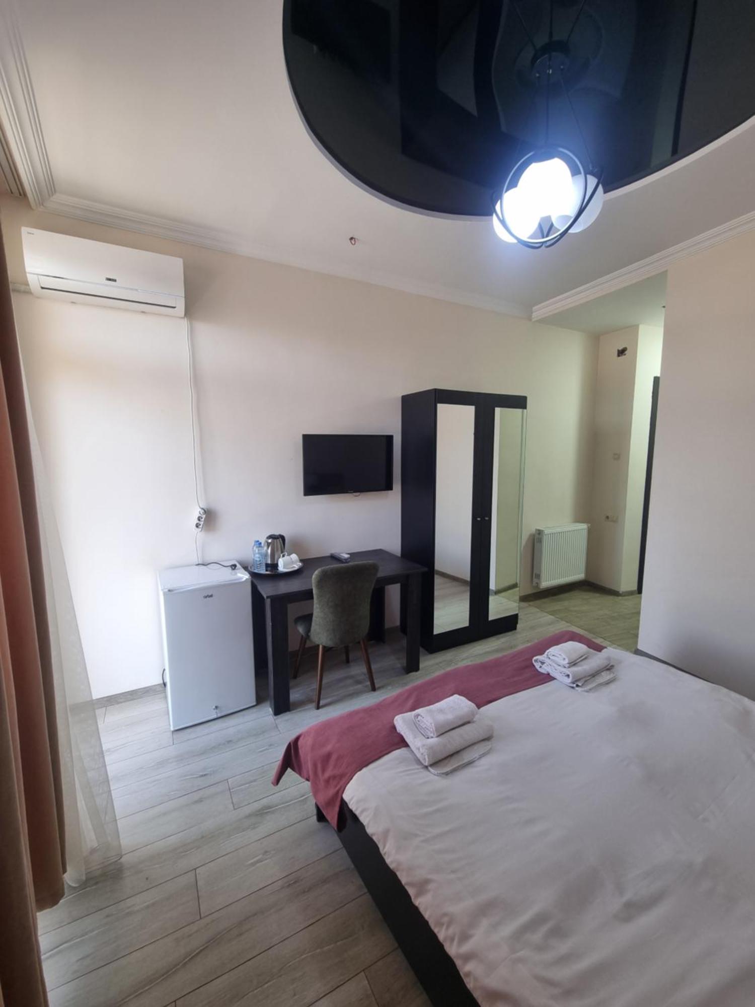 Mahali Hotel Batumi Esterno foto
