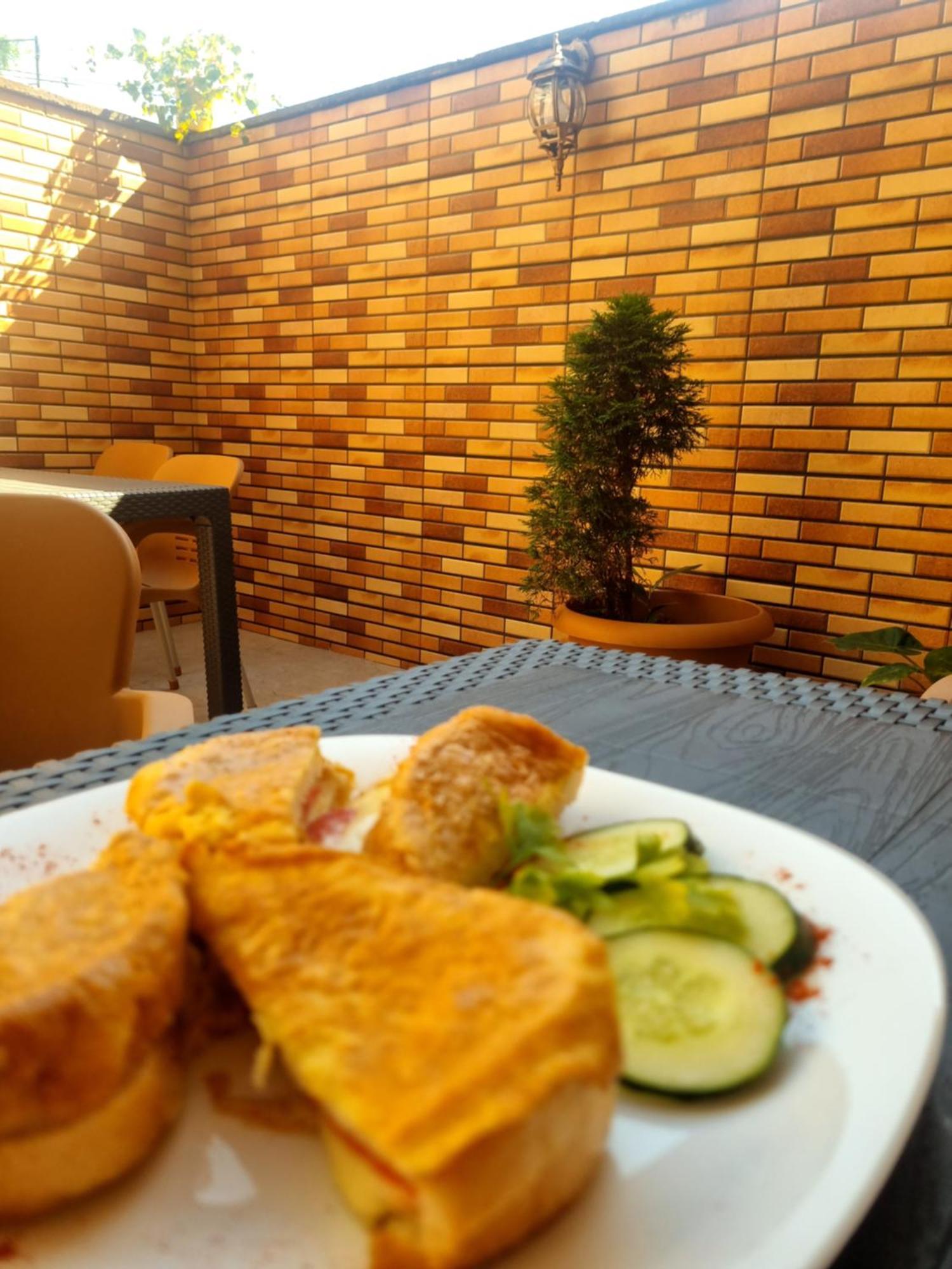 Mahali Hotel Batumi Esterno foto