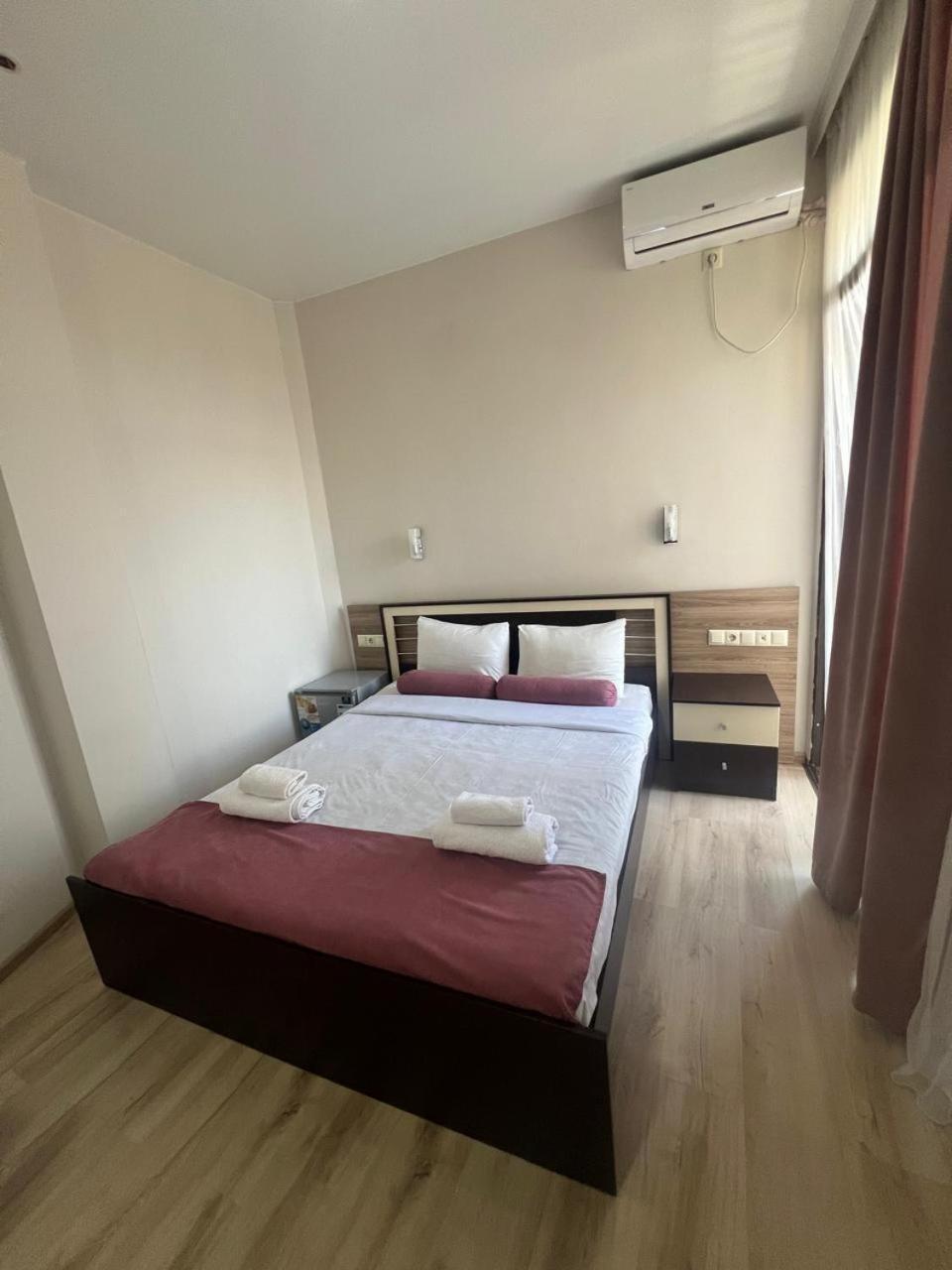 Mahali Hotel Batumi Esterno foto