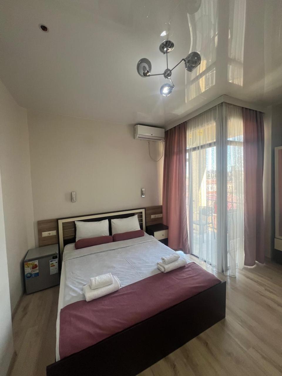 Mahali Hotel Batumi Esterno foto