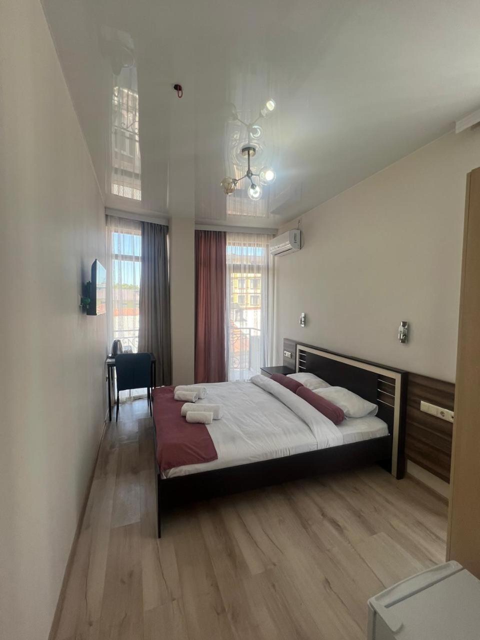 Mahali Hotel Batumi Esterno foto