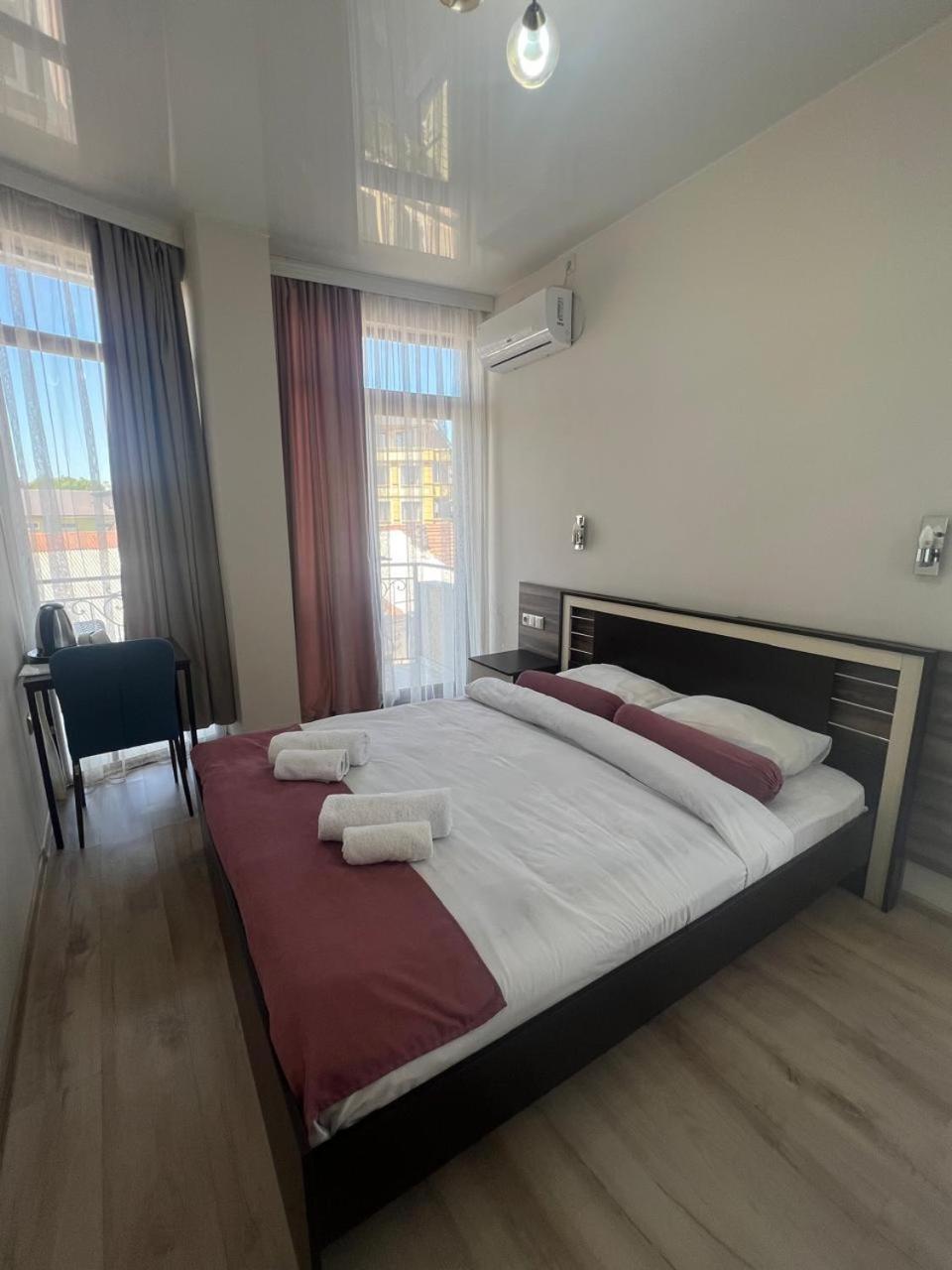 Mahali Hotel Batumi Esterno foto